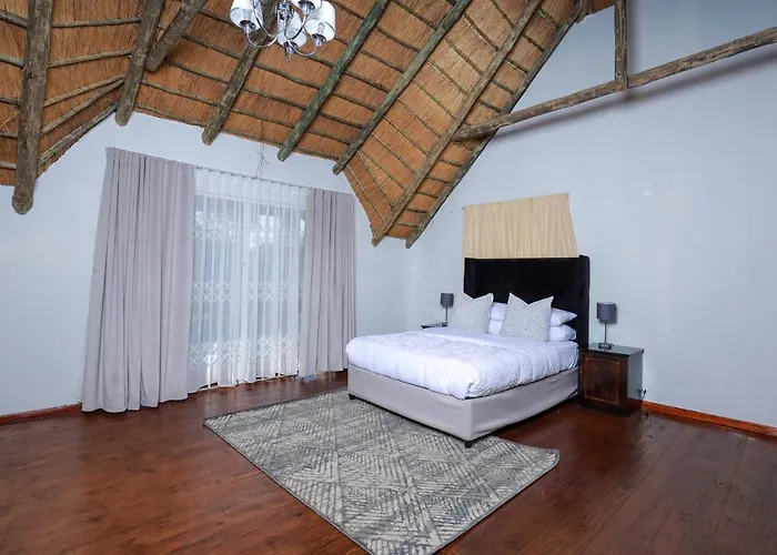 Charming Country Villa Sandton With Back Up Power & Water