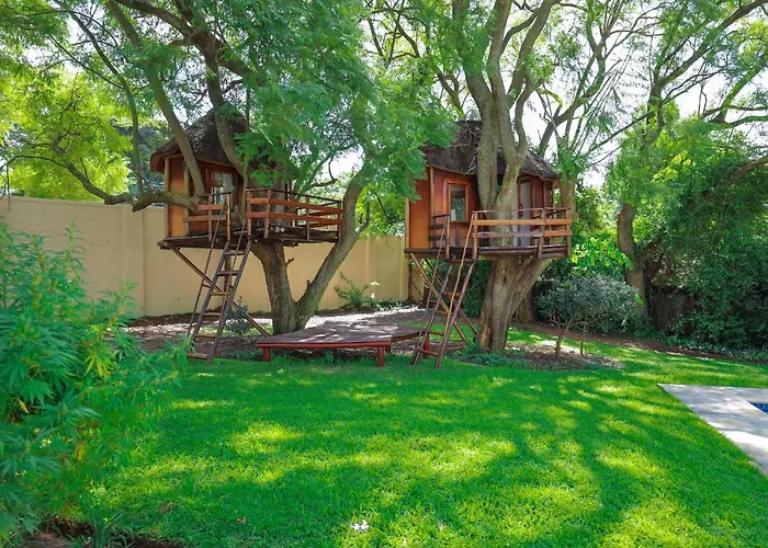 Charming Country Villa Sandton With Back Up Power & Water